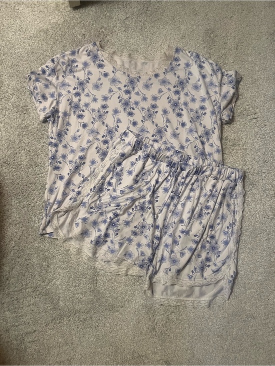 berkley&kennedy Other - Soft White Short Sleeve Pajama Set with Blue Floral Print